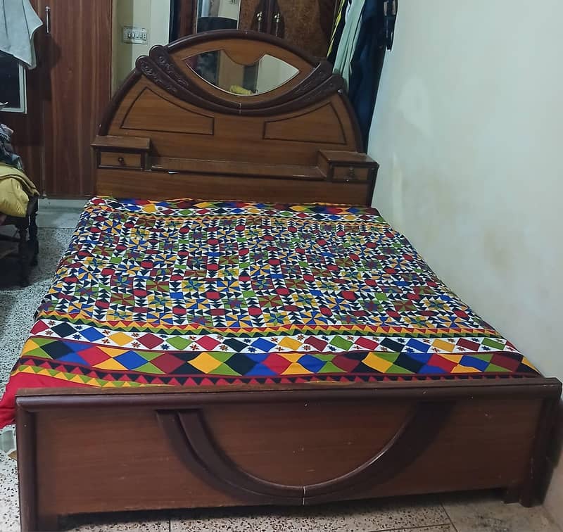 king size bed 0