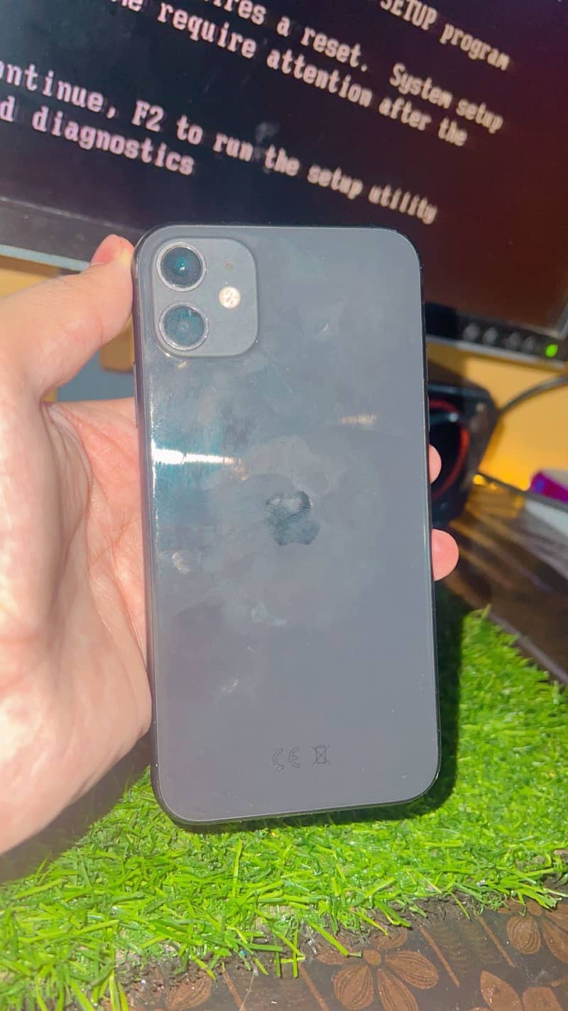Apple iPhone 11 0