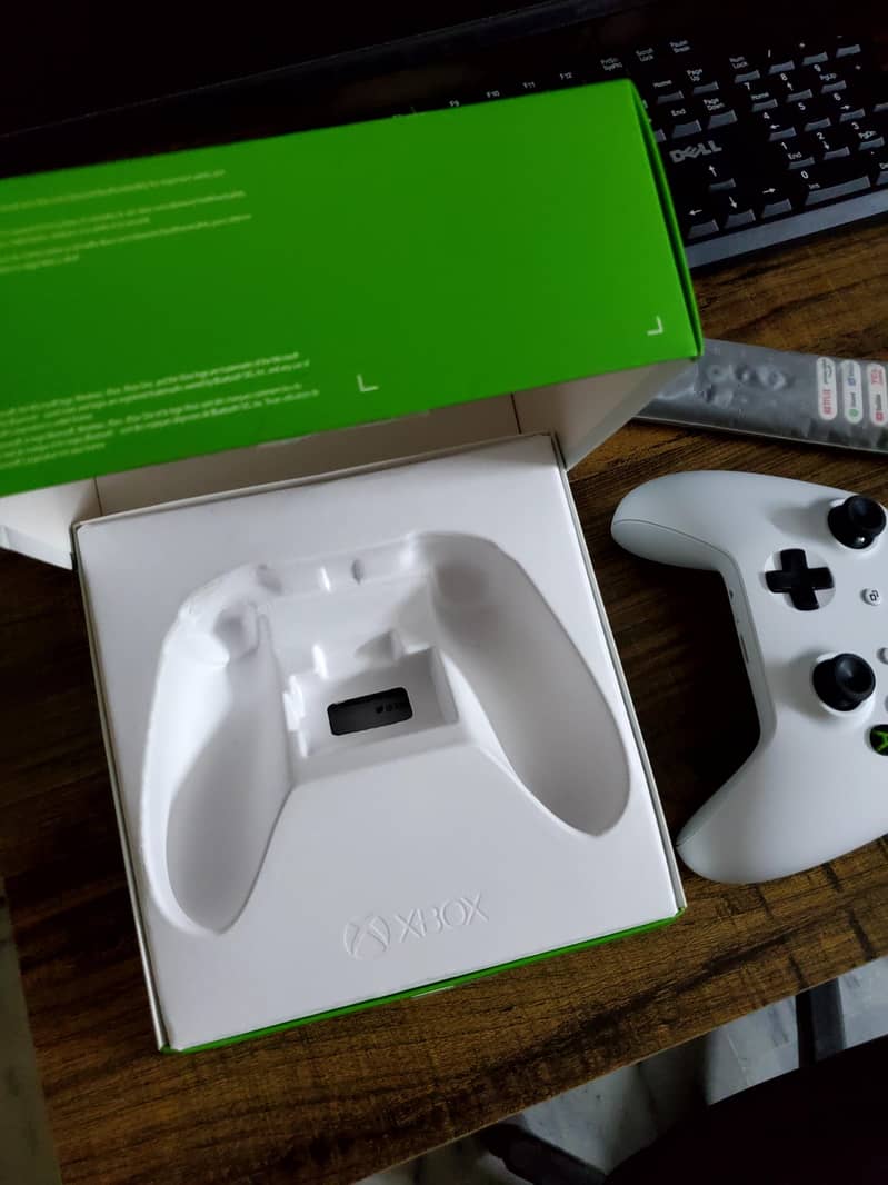 Xbox One wireless controller full with packing 1