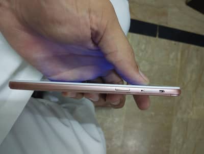 OPPO A57