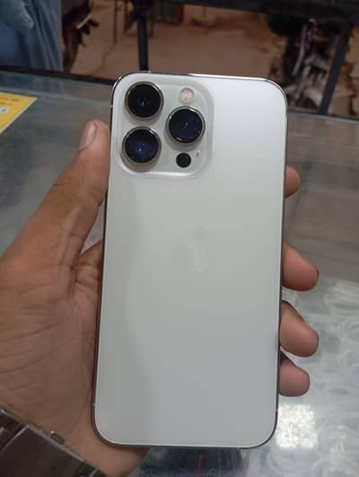 Apple iPhone 13 Pro