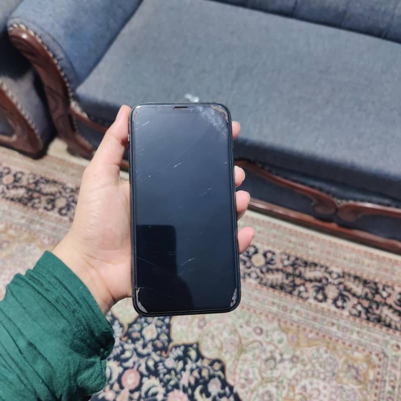 Apple iPhone 11 Pro 3
