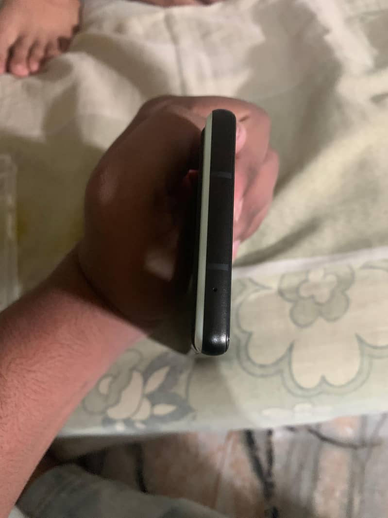 Google Pixel 6a 1