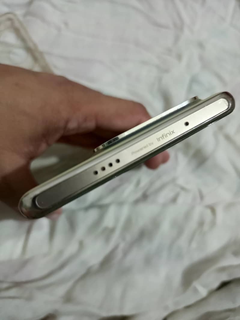Infinix Zero 30 0