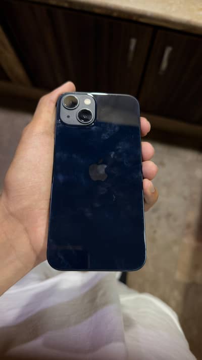 Apple iPhone 13