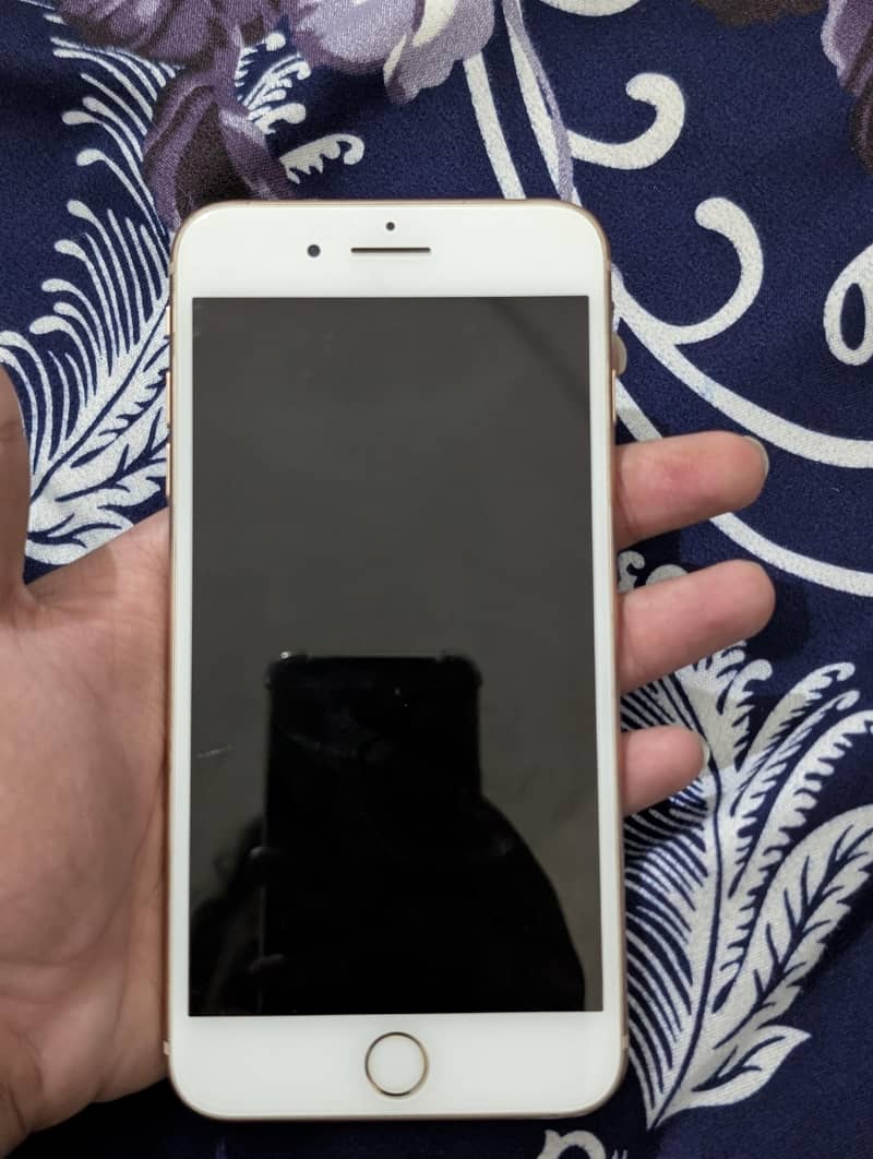Apple iPhone 8 Plus 0