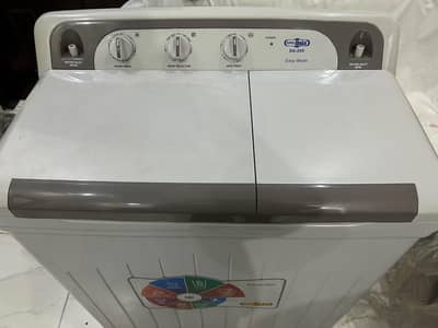 SuperAsia SA-245 washing machine in best condition