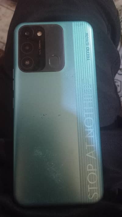 Tecno Spark 8C