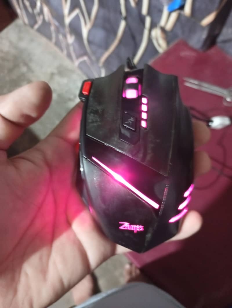 2 gaming mouse 1
