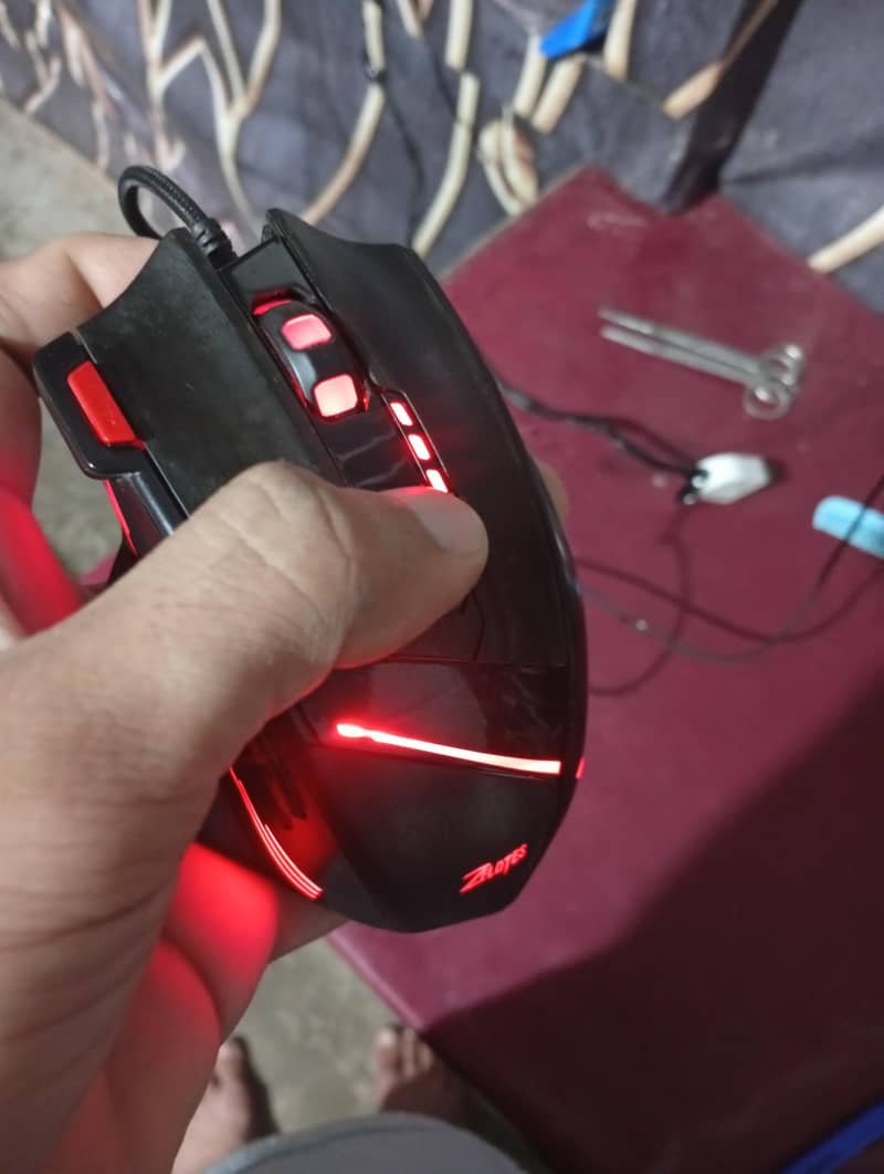 2 gaming mouse 4