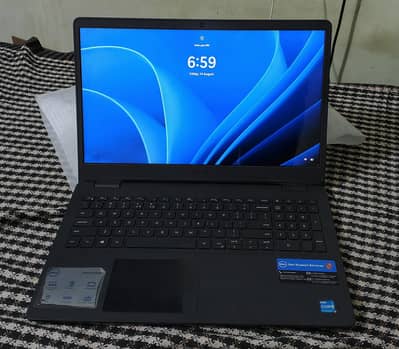 Dell Vostro 3500 11th Gen, 8GB Ram, 256 Nvme, 1 Month Warranty