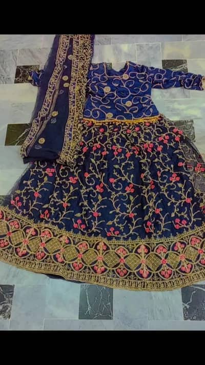 Women wedding dress for sell