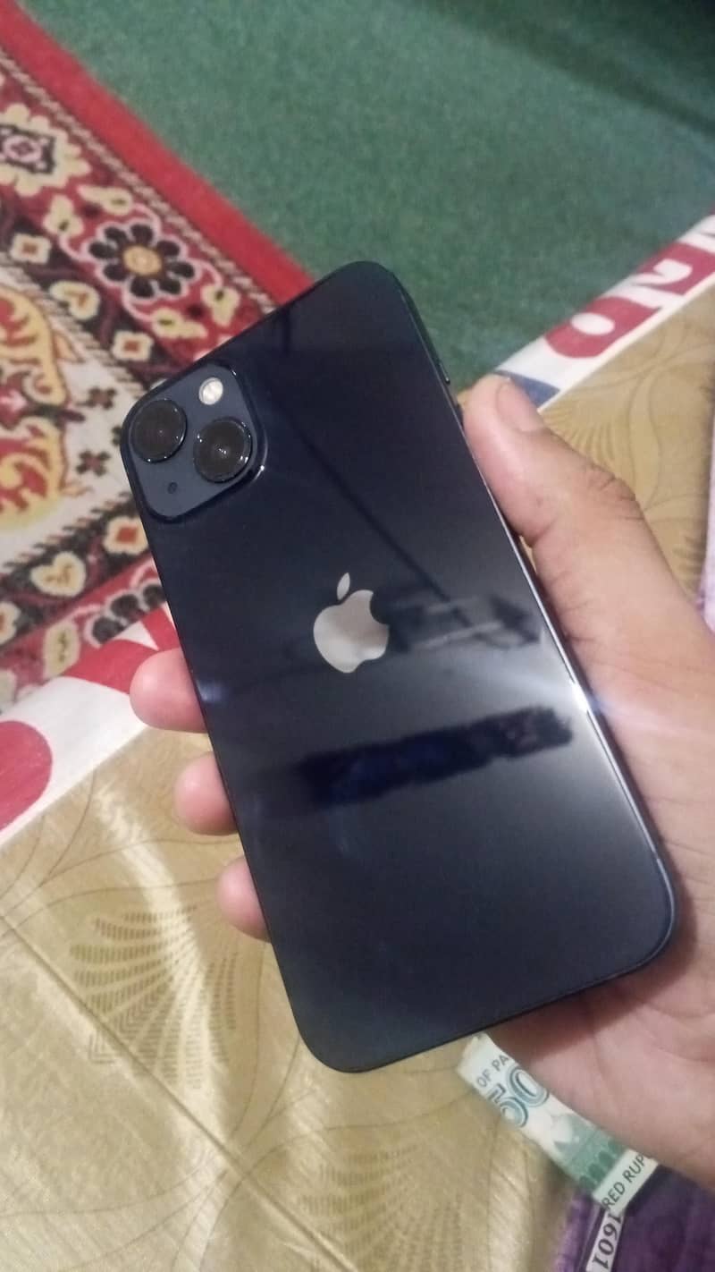 Apple iPhone 13 1