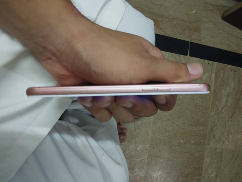 OPPO A57 3