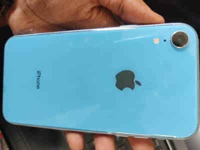 I phone XR 10 by 10 neat  and clean all parts original