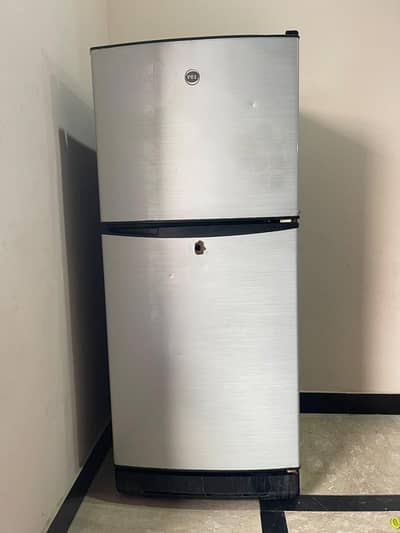 PEL fridge for sale in very good condition in sarai alamgir