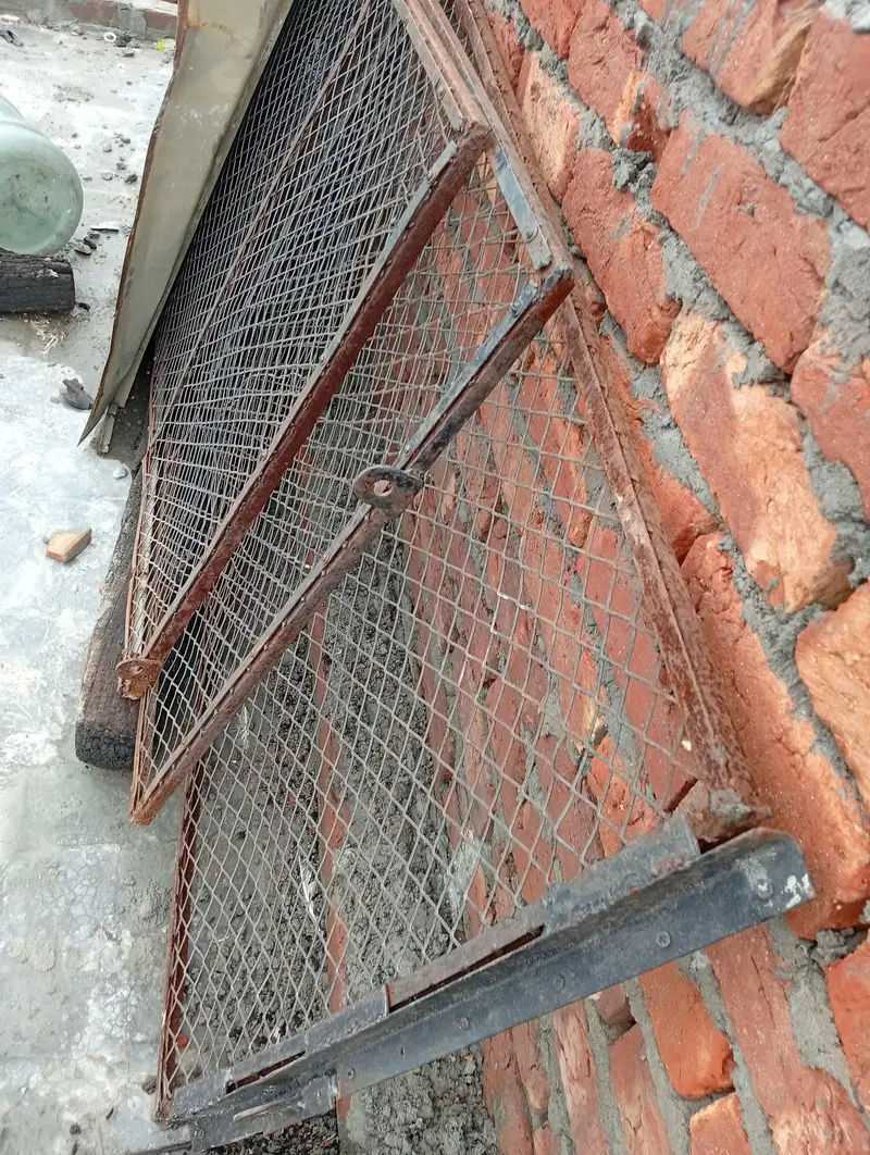 4 cage farnt — photo 2