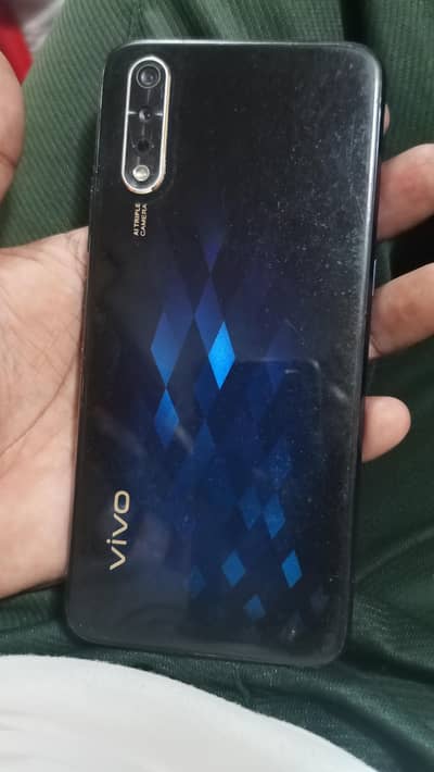 Vivo S1