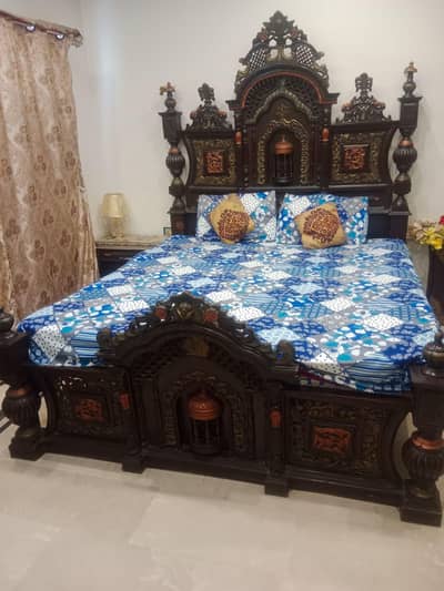 pure wooden bedset