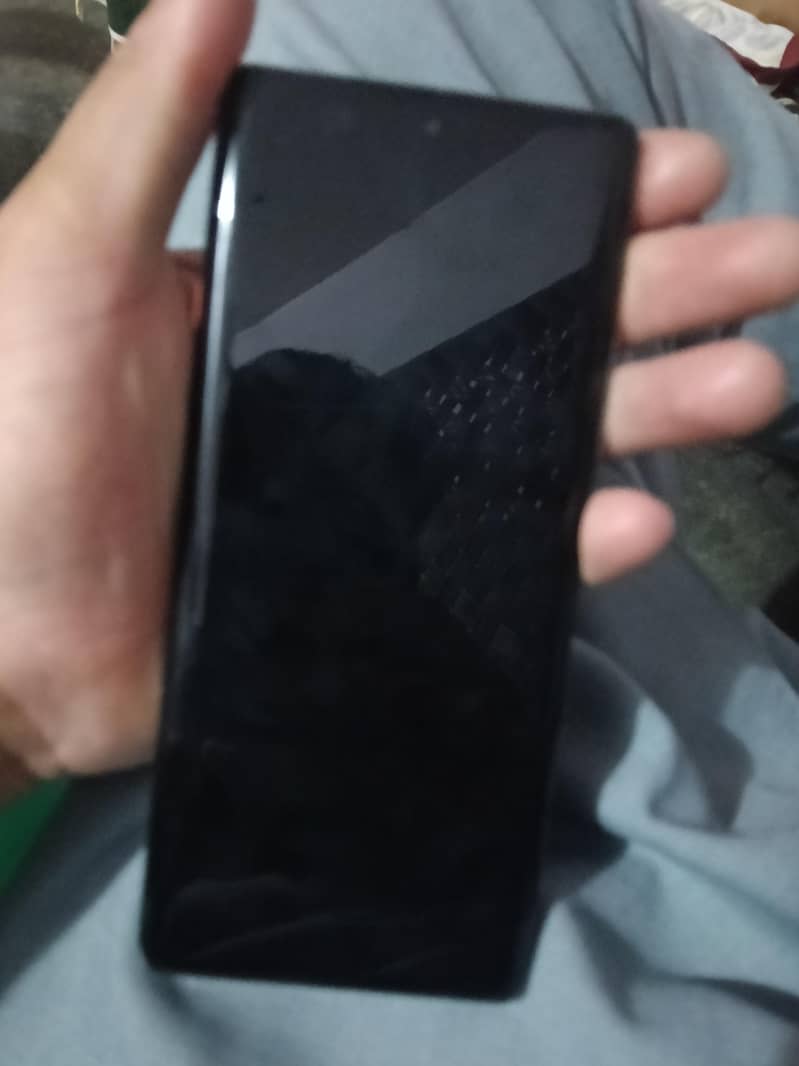 Tecno CAMON 40 Pro 1