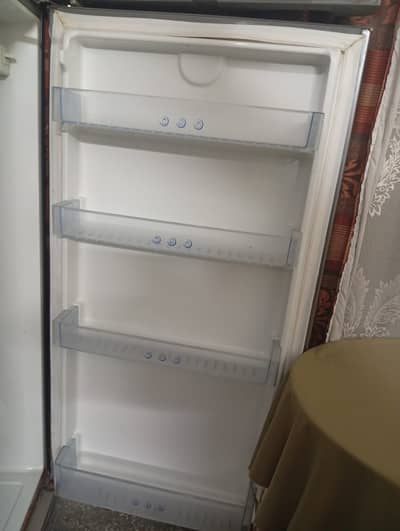 Haeir Fridge & freezer available in excellent condition