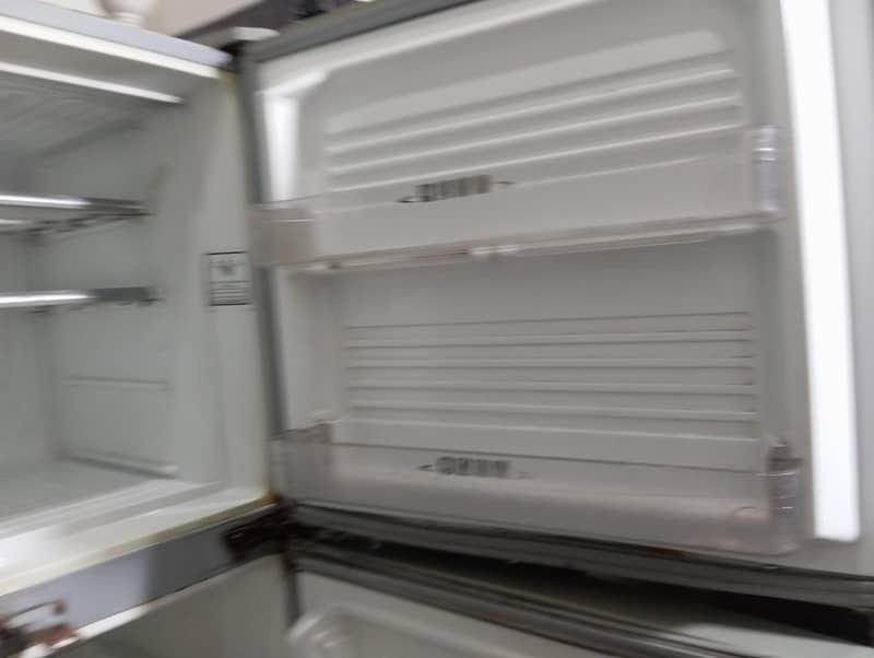 dawlance fridge 4