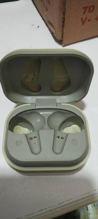 Airbuds
