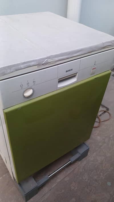 Bosch dishwasher in good condition german quality