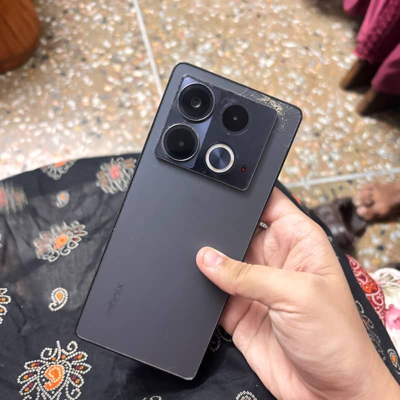 Infinix Note 40 2