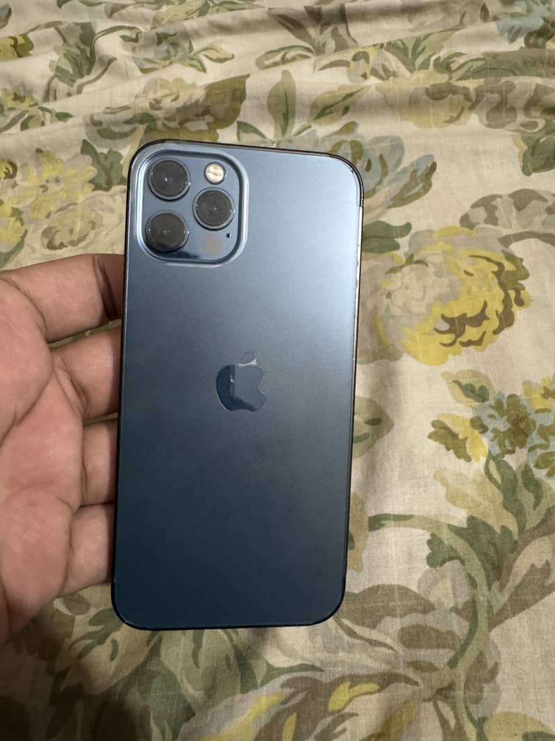 Apple iPhone 12 Pro 4