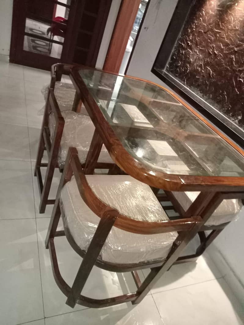 Dining table 6