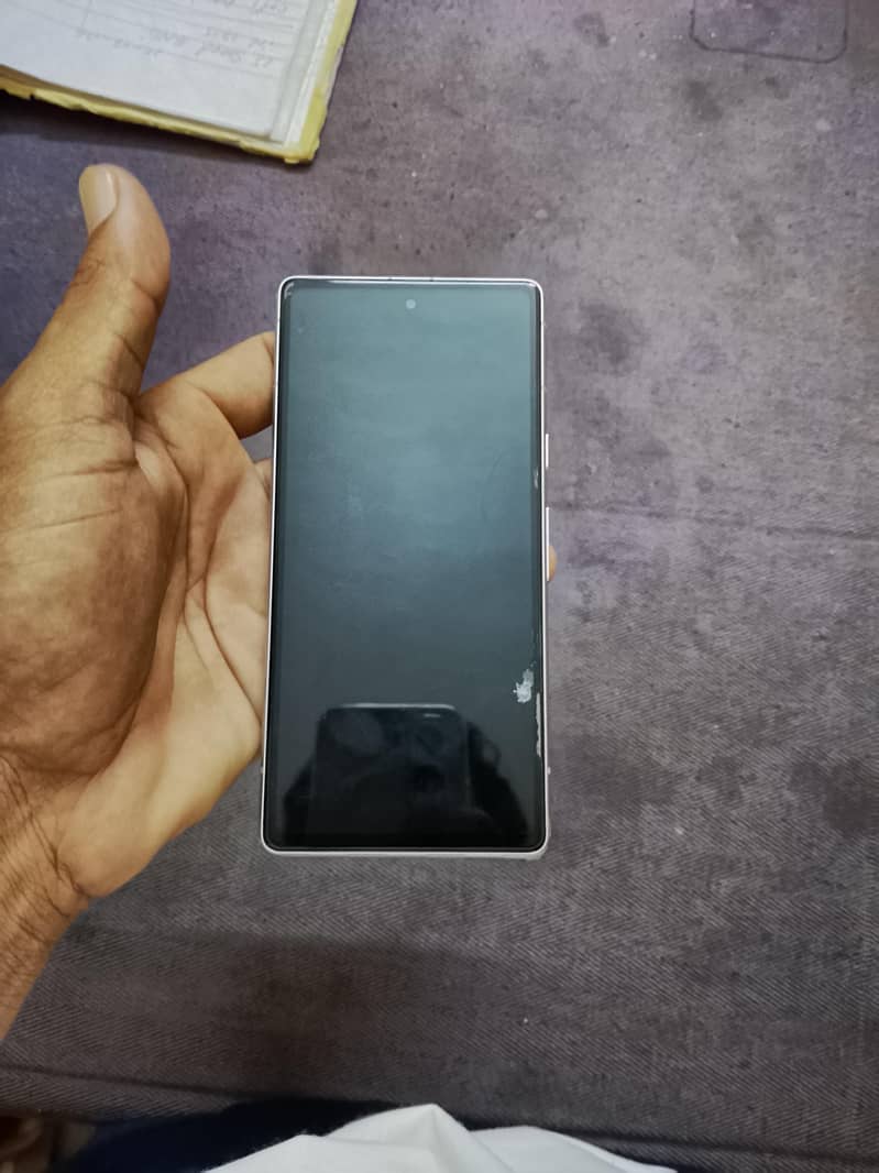 Google Pixel 7a 4
