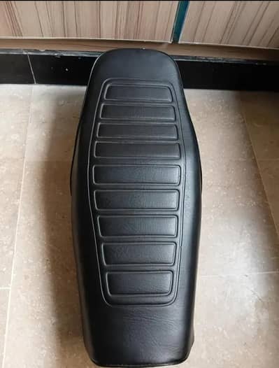 Honda 125 Seat For sale