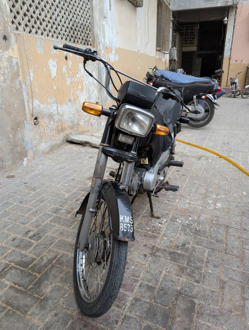 UNIQUE UD70 0