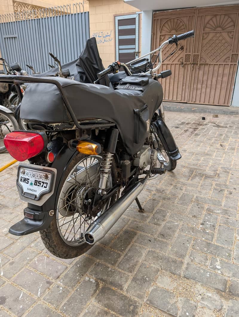 UNIQUE UD70 2