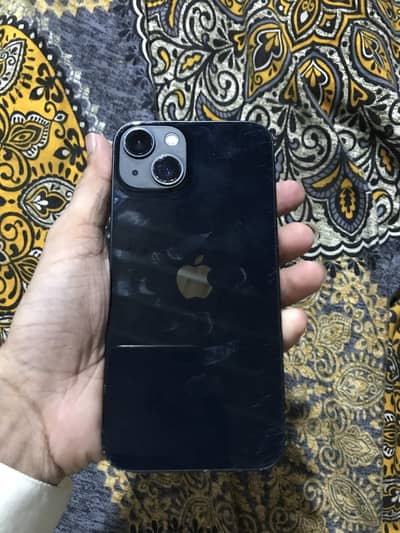 Apple iPhone 13