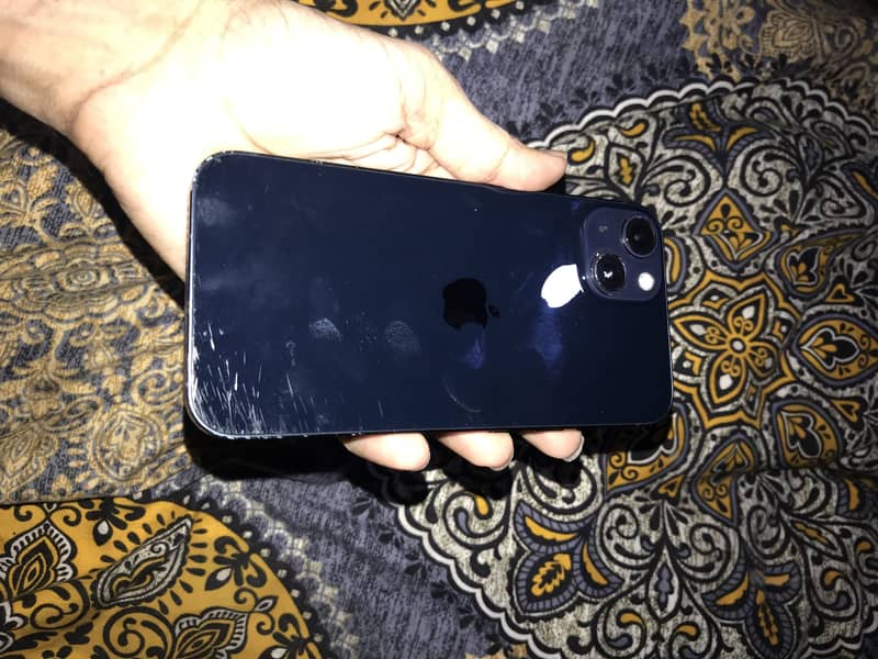 Apple iPhone 13 1