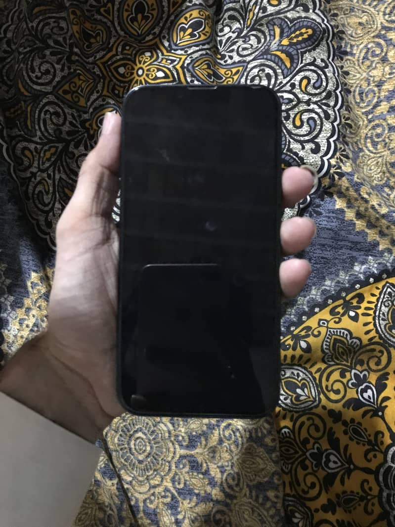 Apple iPhone 13 2