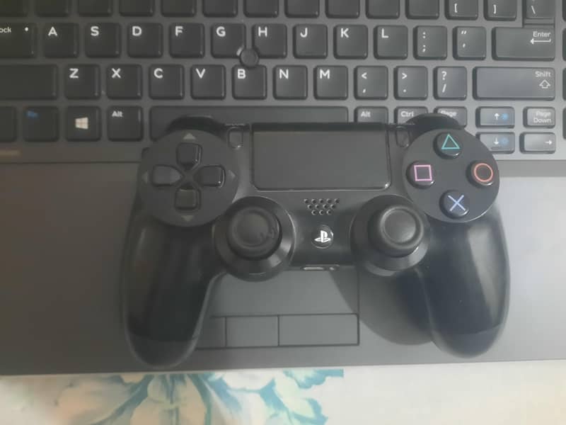PS4 original controller 0