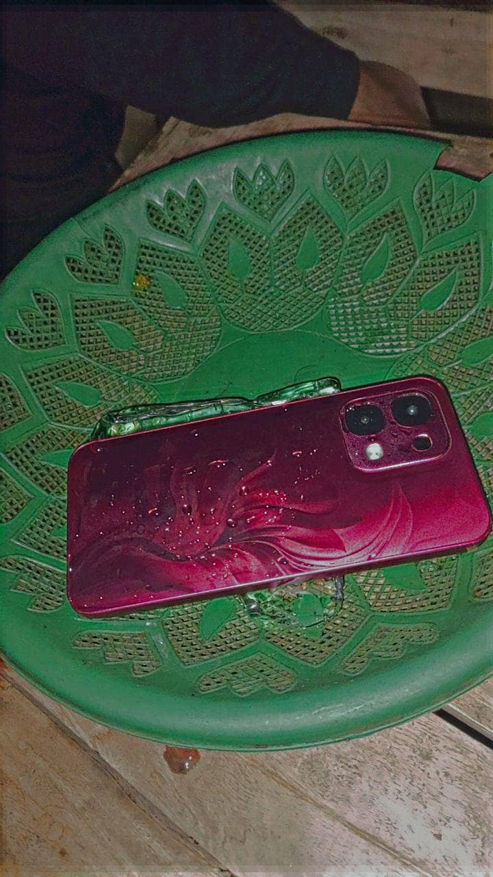 OPPO A6 0