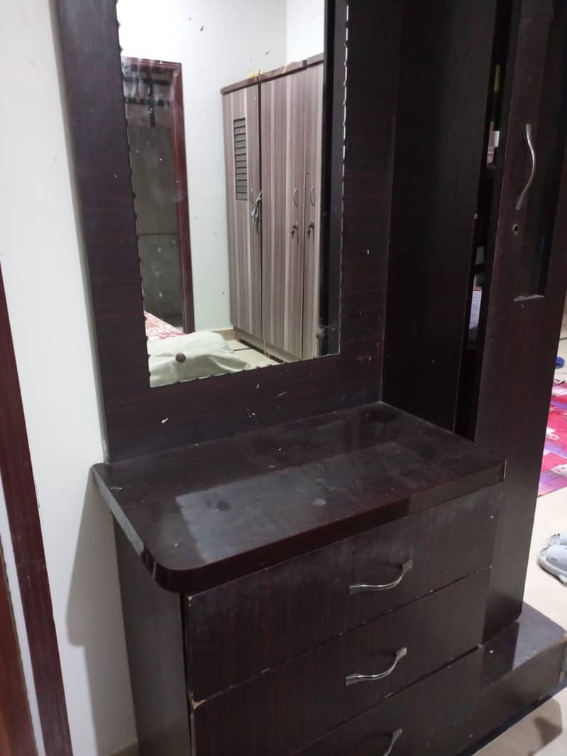 Dressing Table 1