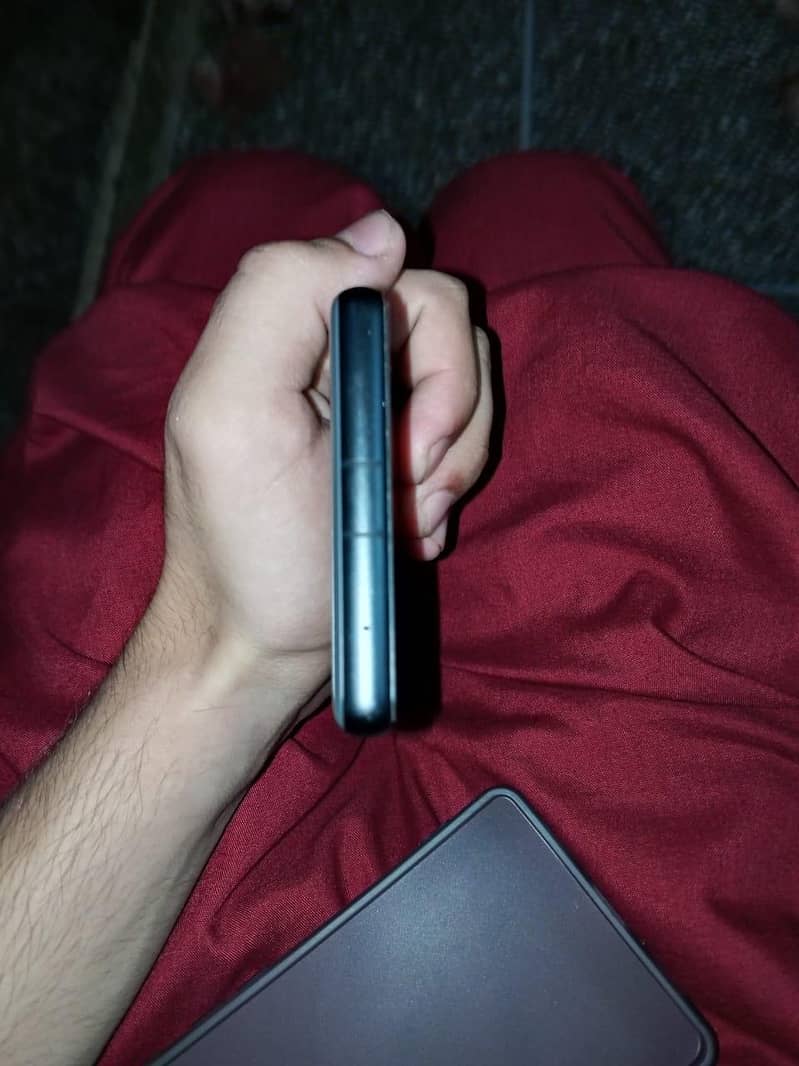 Google Pixel 7a 5