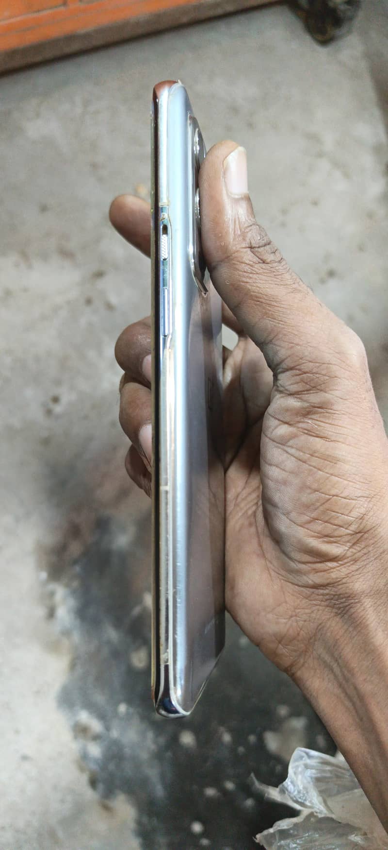 One Plus 9 Pro 5