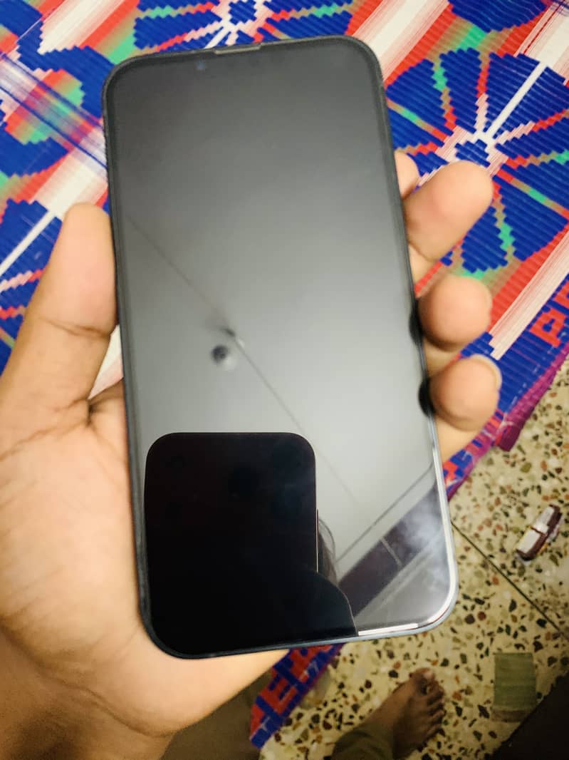 Apple iPhone 13 6