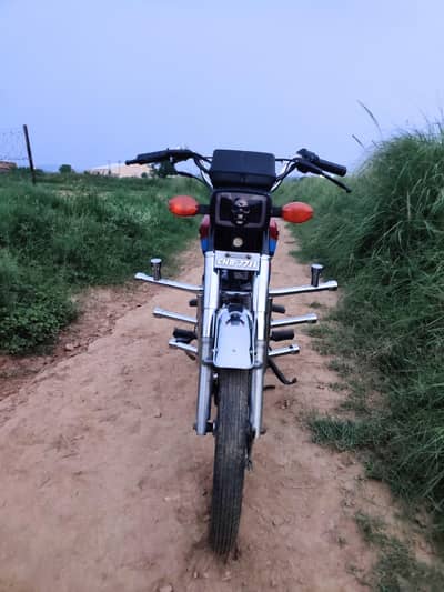 Down Model antique Bike (10/10) engine / Bikes in chakwall / 125