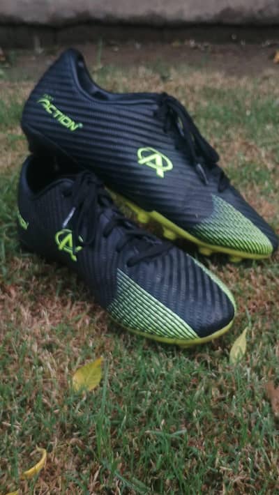 pro. action football boots