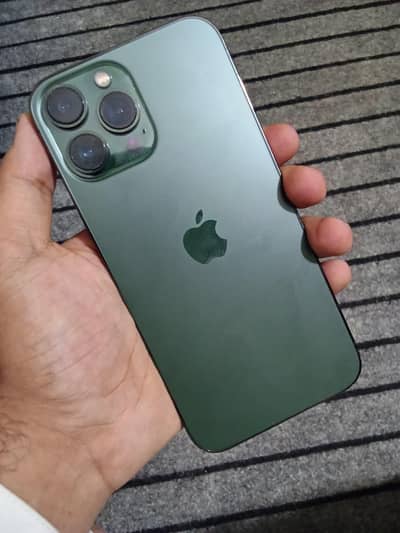 Apple iPhone 13 Pro Max jv sim time available 100 health waterpack