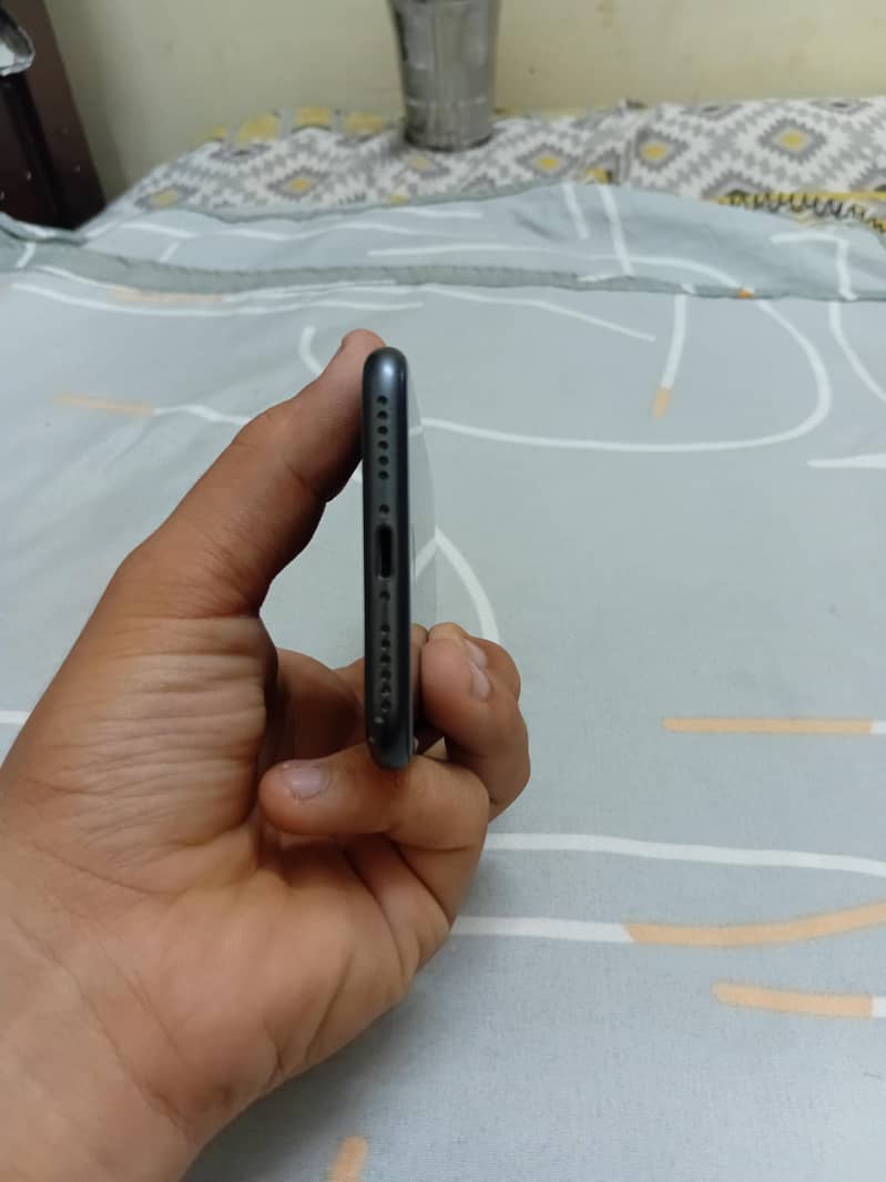 apple iphone 8 5