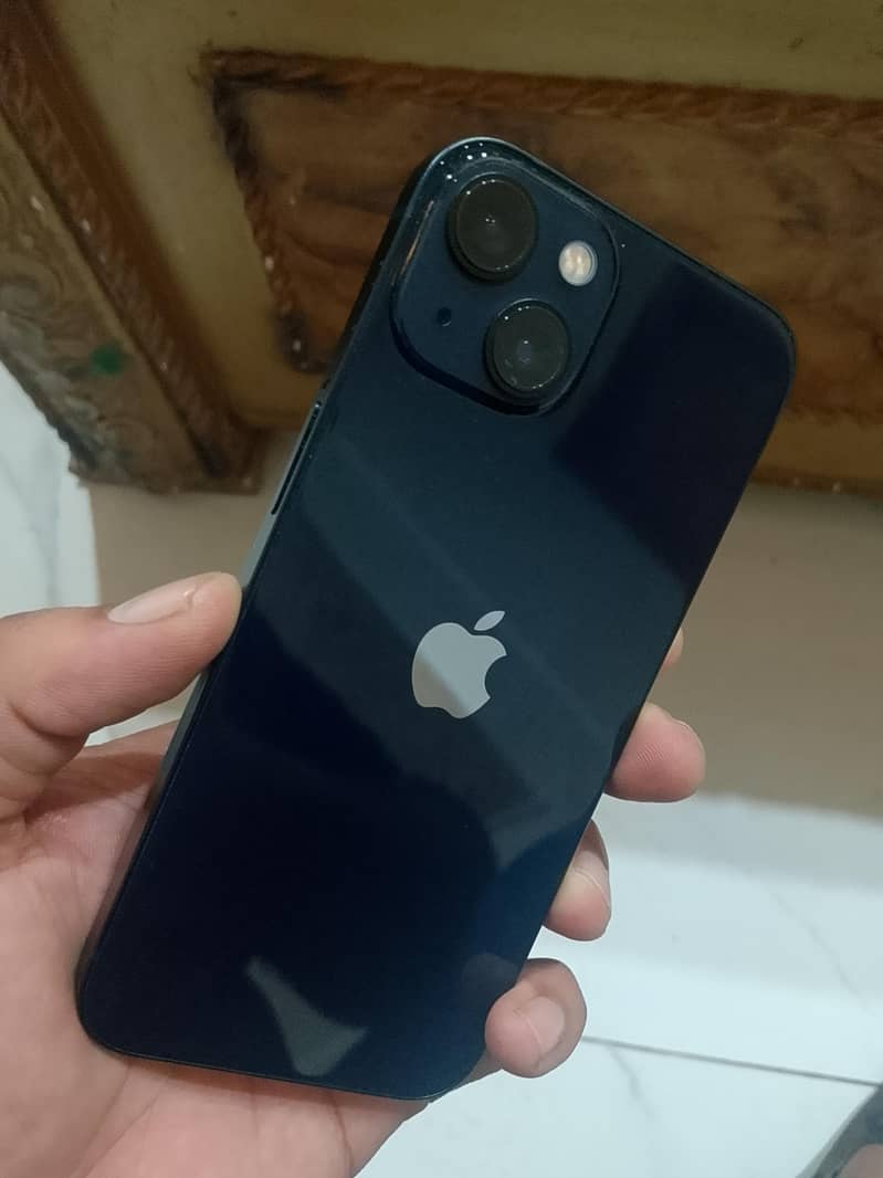 Apple iPhone 13 1