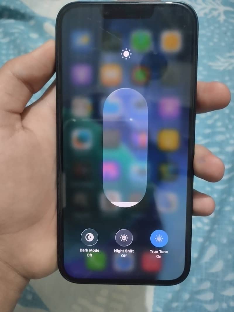 Apple iPhone 14 4